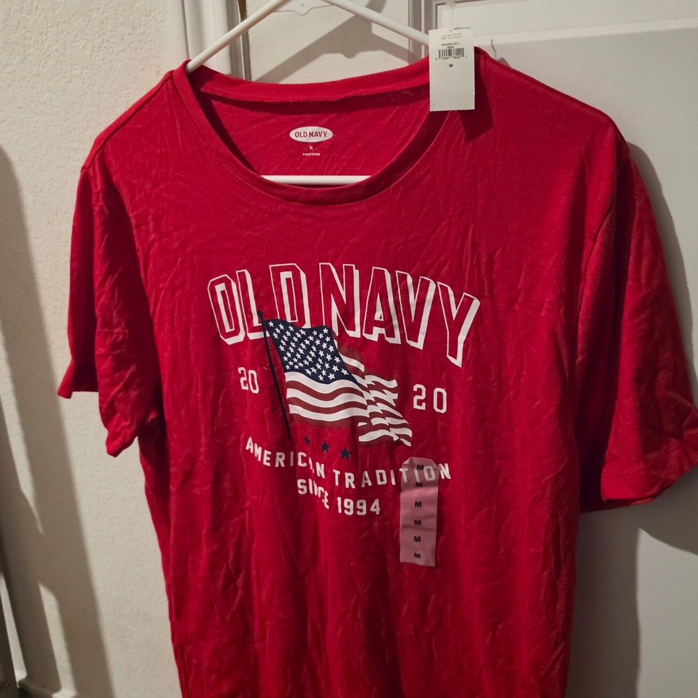 Old Navy Mens Red American Flag Graphic T-Shirt American Tradition Size M NWT